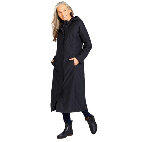 L.L. Bean Jackets & Blazers - L.l. Bean Navy Blue Long Line Raincoat size Medium